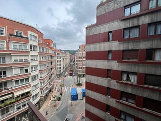 Piso en alquiler en Indautxu en Bilbao