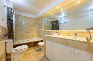 Piso en alquiler en Los Monteros - Bahía de Marbella en Marbella