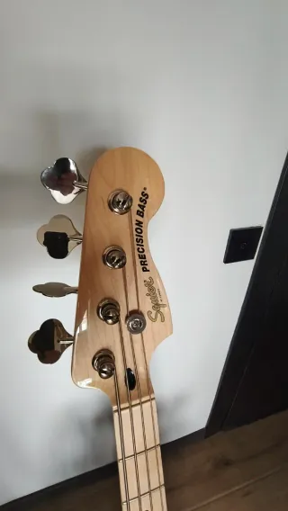Bajo Squier Precision Bass Negro
