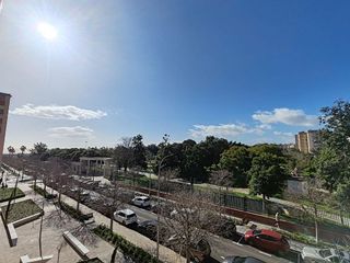 Piso en alquiler en Parque Ayala - Jardín de la Abadía - Huelín en Málaga