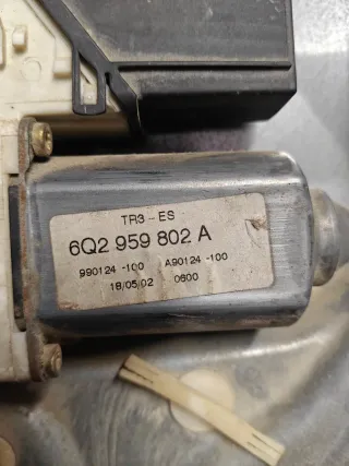 Elevalunas Seat Ibiza 6L Delantero Izquierdo