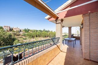 Chalet en venta en Gójar