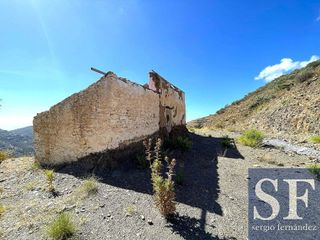 Casa adosada en venta en Cómpeta