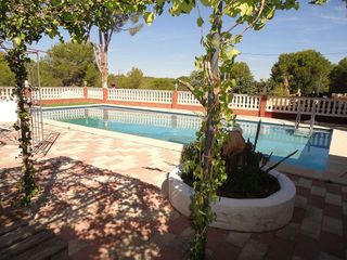 Chalet en venta en Monserrat