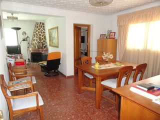 Chalet en venta en Monserrat