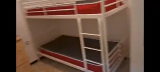 Muebles gratis en CALAFELL.  Para mañana domingo 5