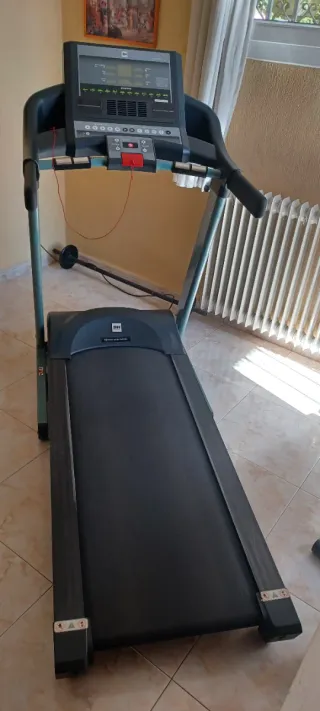Cinta para correr BH ZX7 Ancha y Robusta