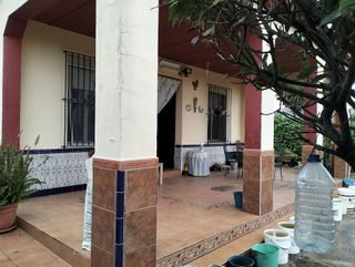 Chalet en venta en Pilas