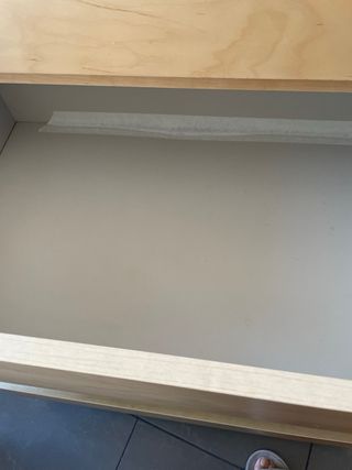 Cajonera Ikea de madera clara