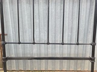 Cabeceros antiguos níquel y hierro