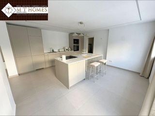 Chalet en alquiler en Elviria en Marbella