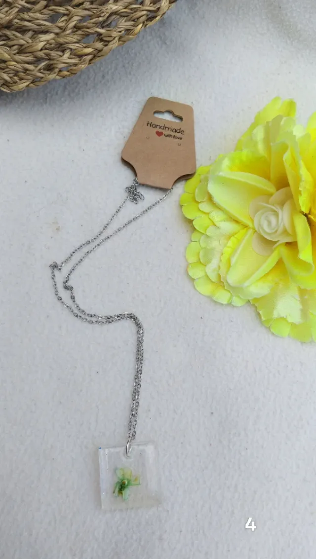 COLLARES DE ACERO CON FLOR NATURAL