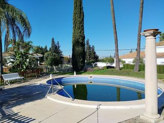 Chalet en venta en Torrequinto en Alcalá de Guadaira