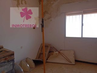 Casa adosada en venta en Villanueva del Ariscal