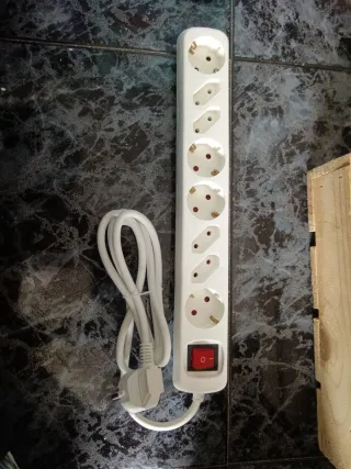 Regleta 8 tomas con interruptor