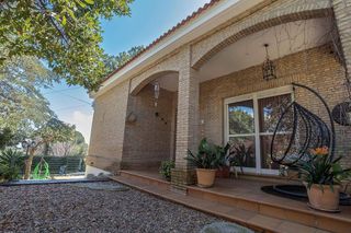 Chalet en venta en Salteras