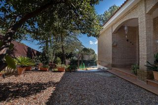 Chalet en venta en Salteras