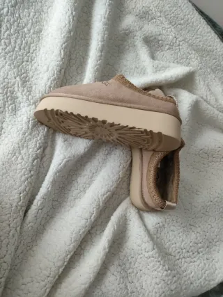 UGG TAZZ Beige Taglia 37 Nuove