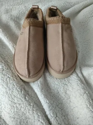 UGG TAZZ Beige Taglia 37 Nuove