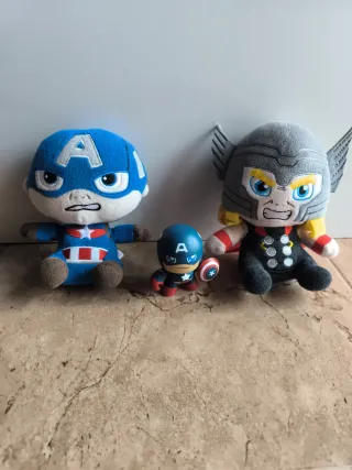 Figuras Capitán América y Thor