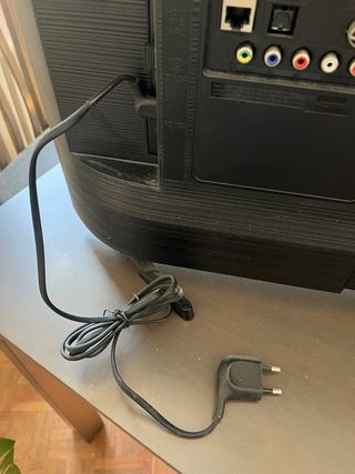 Samsung TV 32'' UE32T4305AKXXC