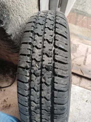 Rueda 145 R10 68S para remolque