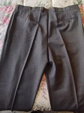Pantalón de vestir gris talla 54 nuevo