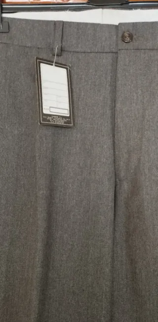 Pantalón de vestir gris talla 54 nuevo