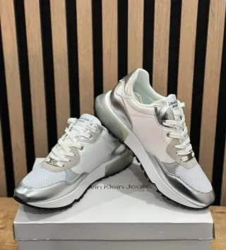 Zapatillas Calvin Klein Blancas y Plateadas