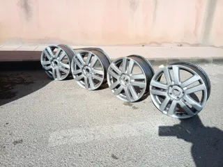 Llantas Golf 5