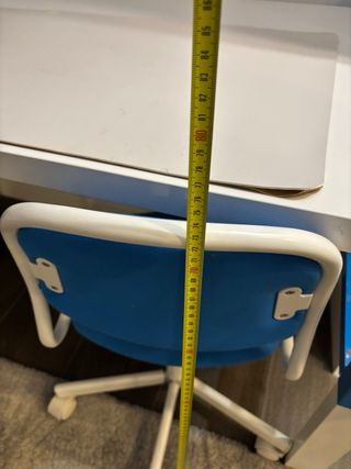 Escritorio regulable + Silla pequeña