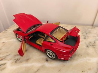 Ferrari 550 Maranello 1:18 Hot Wheels
