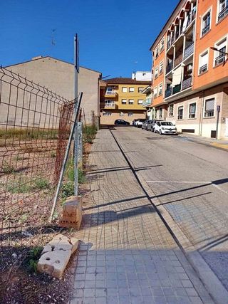 Terreno en venta en Núcleo Urbano en Pobla de Vallbona (la)