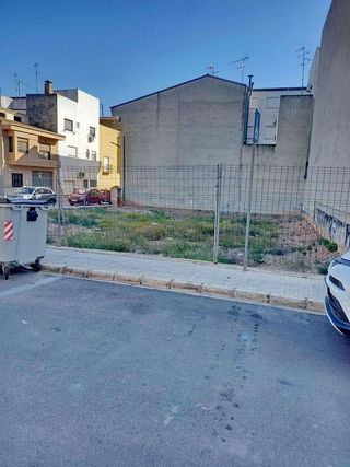 Terreno en venta en Núcleo Urbano en Pobla de Vallbona (la)