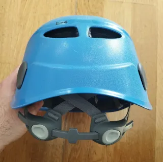 Casco de montaña