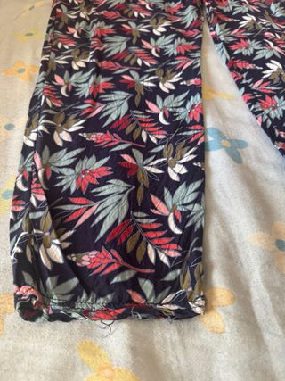 Pantalón estampado floral