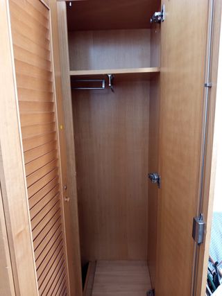 Mueble de dormitorio madera buen estado