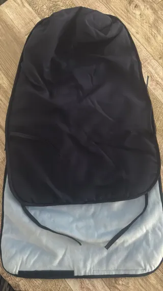 Saco de silla de bebé azul marino