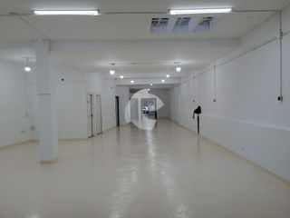 Local comercial en venta en Os Mallos - San Cristóbal en Coruña (A)