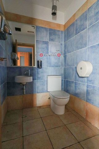 Local comercial en venta en Riazor - Los Rosales en Coruña (A)