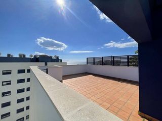 Ático en venta en Puerto - Plaza de Toros en Estepona