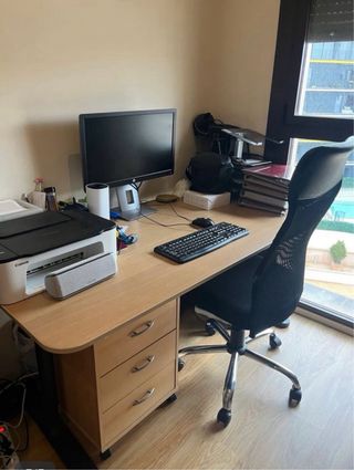 Cajonera de madera con ruedas