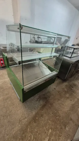 Vitrina expositora refrigerada verde