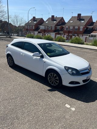 Opel Astra GTC