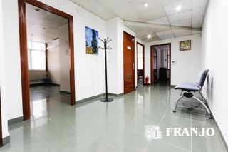 Oficina en alquiler en Centre - Eixample – Can Llobet – Can Serra en Barbera del Vallès