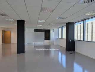 Oficina en alquiler en Sant Just Desvern