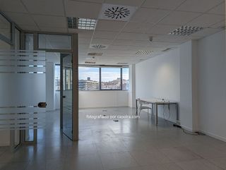 Oficina en alquiler en Sant Just Desvern