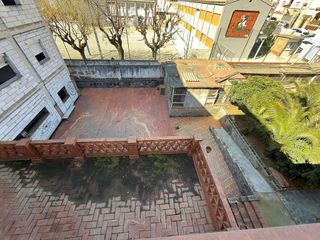 Edificio en venta en Sant Vicenç dels Horts