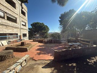 Edificio en venta en Sant Vicenç dels Horts