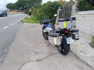 QJMotor SRT 800 Azul y Gris